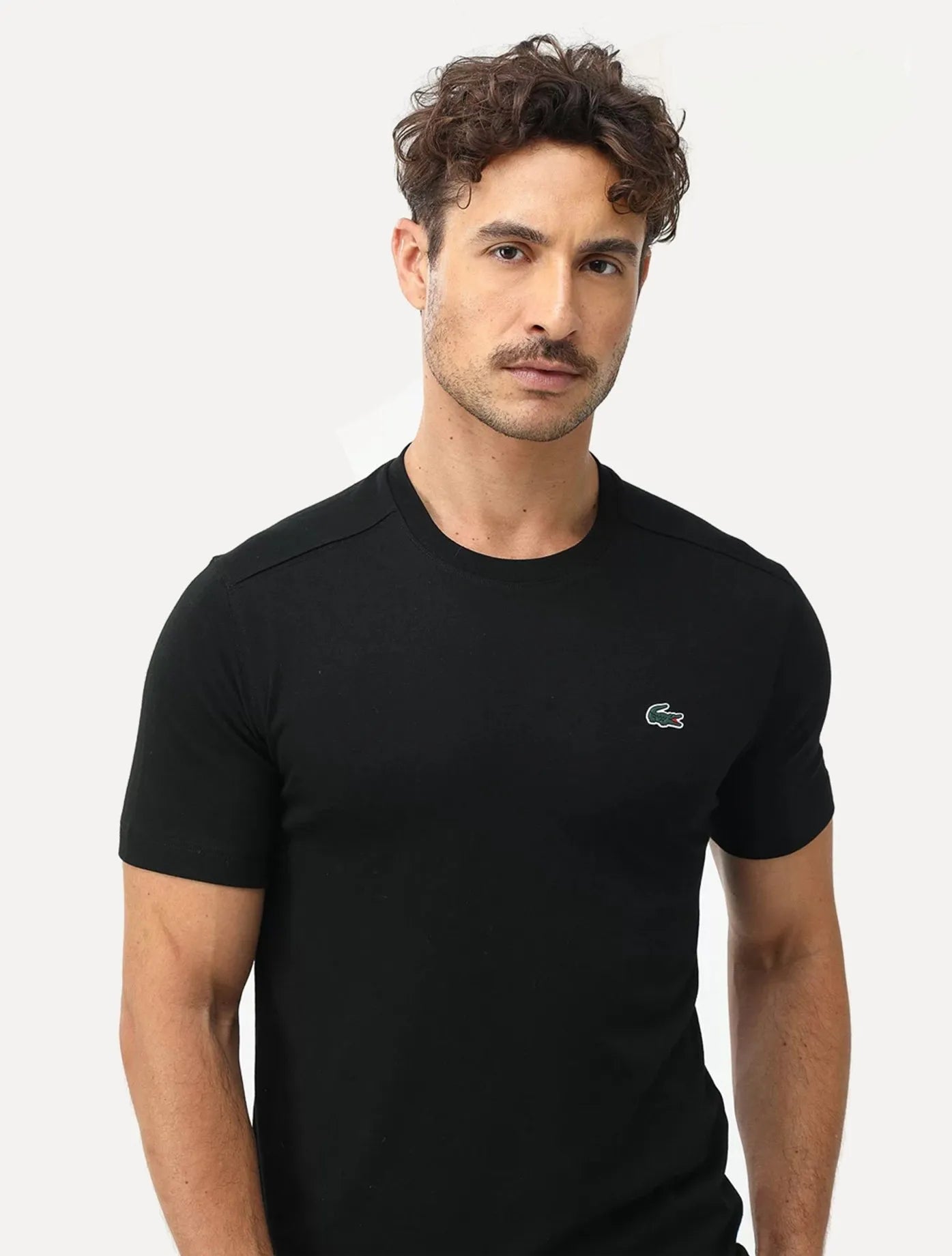 KIT LACOSTE 5 CAMISETAS + 1 RELOJ